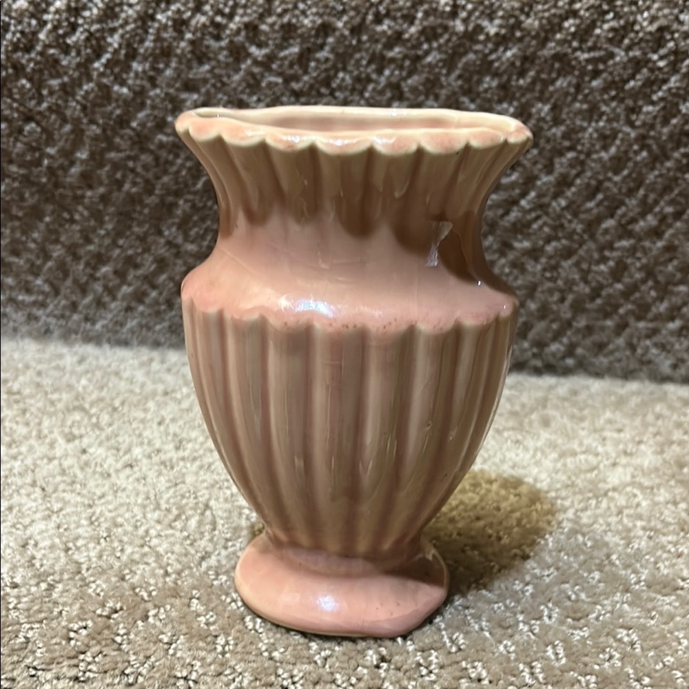 vintage MCM  USA Blush Pink Ribbed Vase